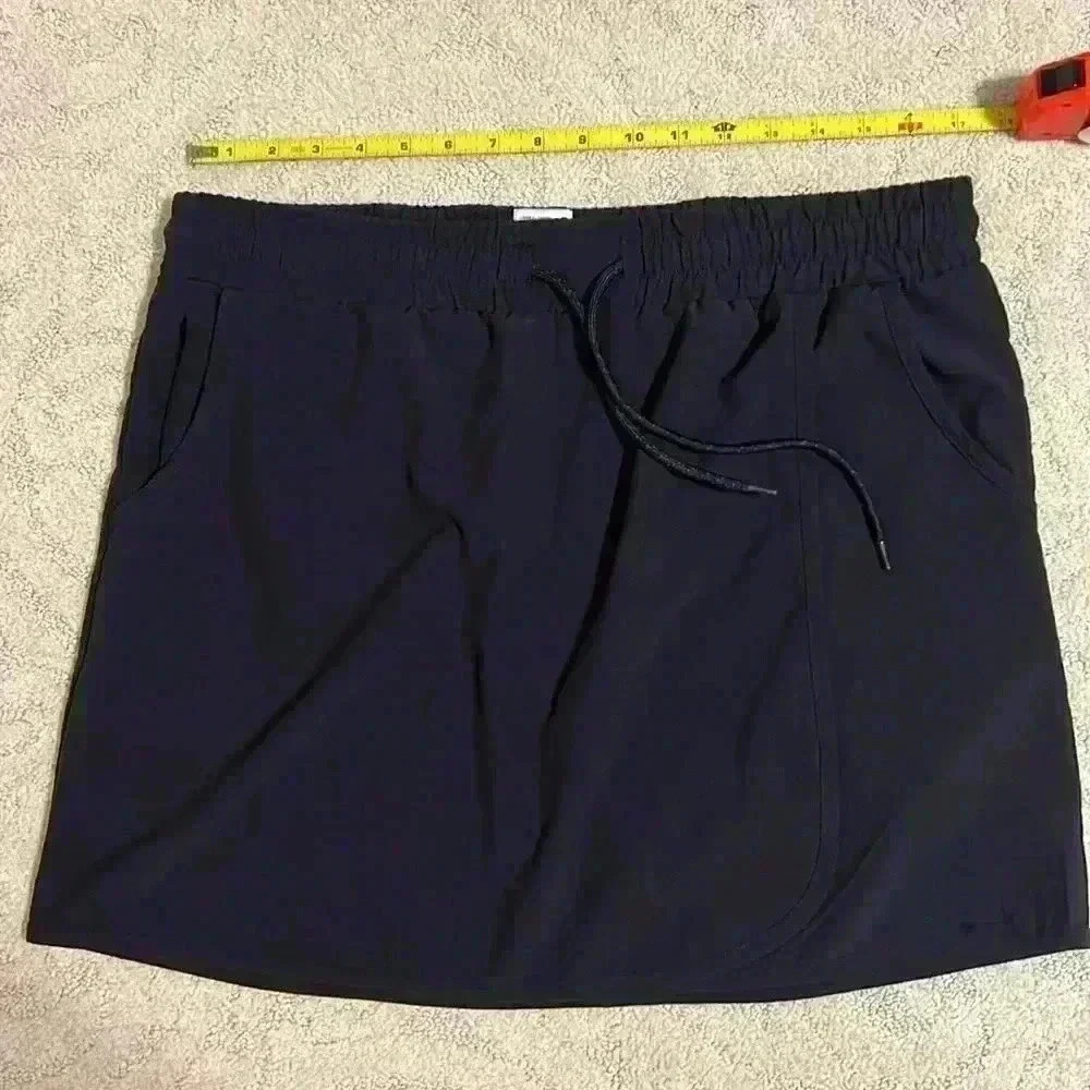 Women’s Skort and Short set size Large black Avalanche and RBX Golf Tennis - Picture 2 of 11
